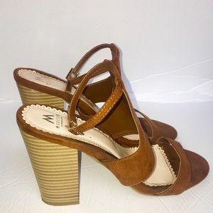 Pricedrop*Suede Chunky Heeled Sandals